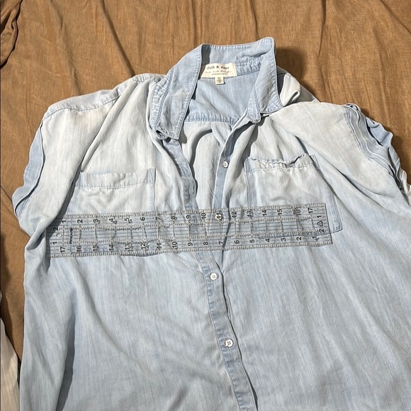 Cloth & Stone Light Blue Button Down Shirt - Picture 2 of 2